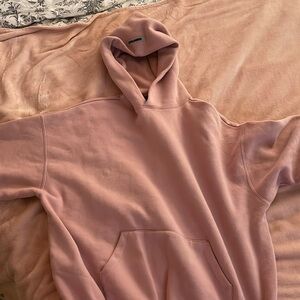 Essential rare pink hoodie in size SMALL men’s